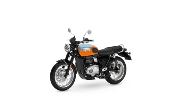 Triumph Bonneville T40 albastră, fotografiată din stânga-față